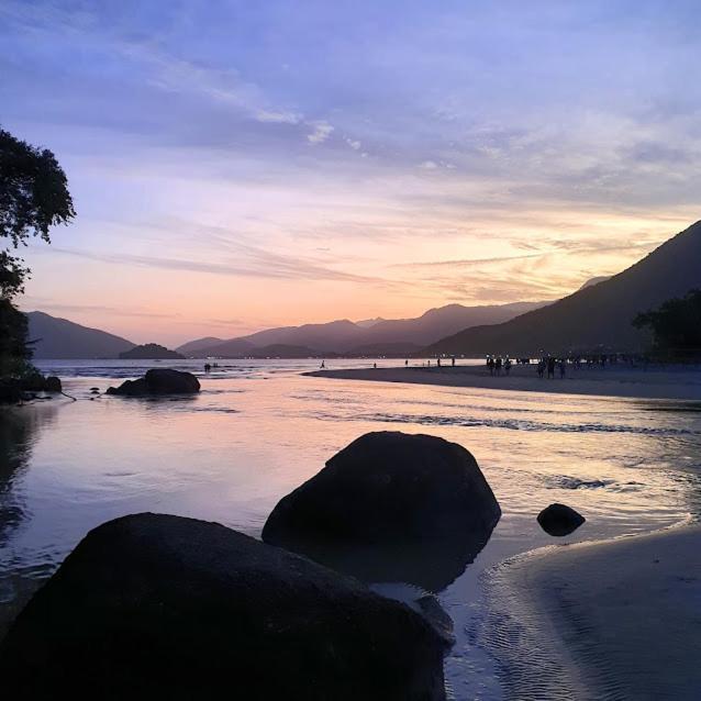Apartament Chale Rustico E Charmoso Na Praia Para Casal! Ubatuba Zewnętrze zdjęcie